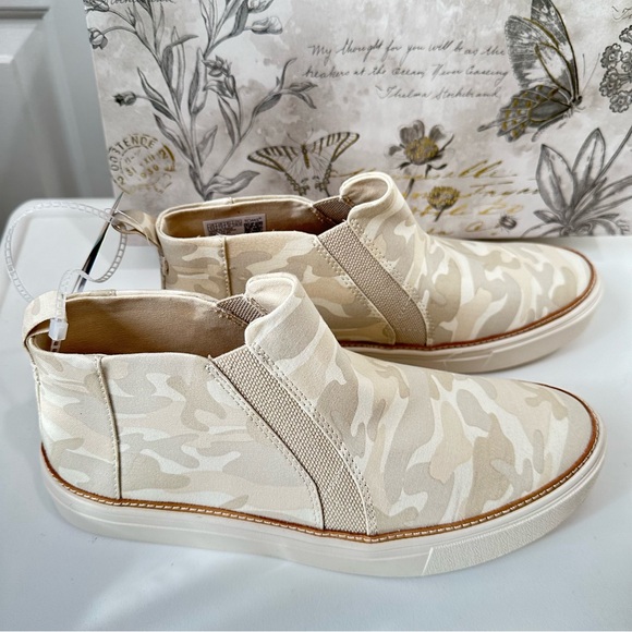 New Toms Bryce Egret Camo Print Canvas Ankle Sneakers Size 9.5 - Picture 3 of 14